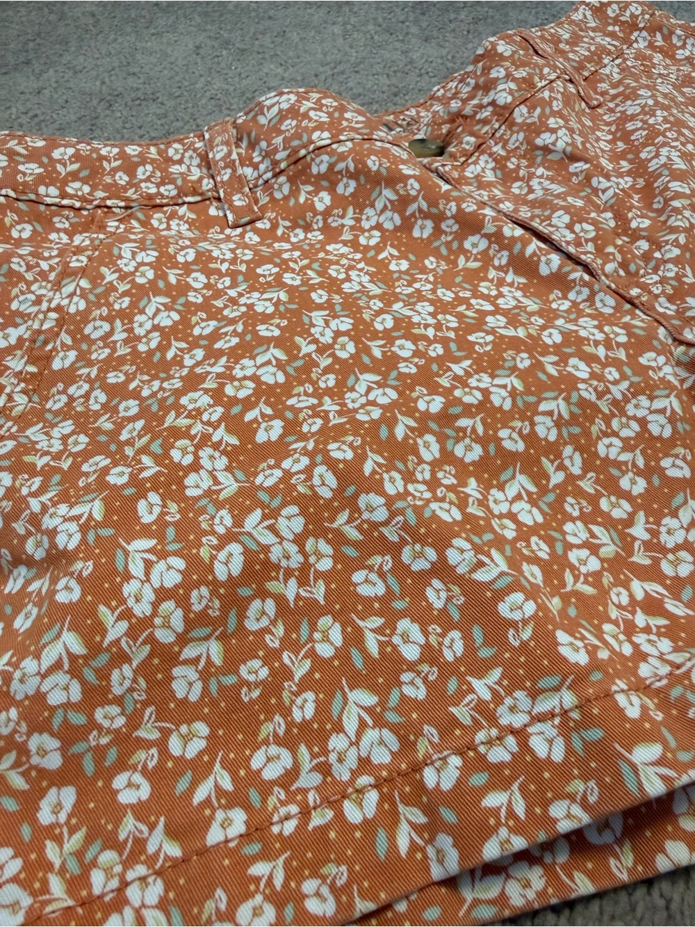 a.n.a Orange Floral Women's Midrise Twill Shorts - Picture 2 of 6